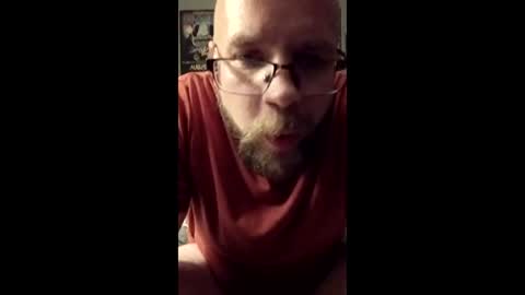 Snapshot of triller402 chatting on March 5, 3:46 am triller402 online show from March 5, 3:46 am