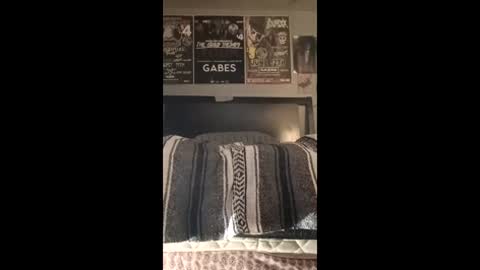 Snapshot of triller402 chatting on March 16, 2:17 am triller402 online show from March 16, 2:17 am