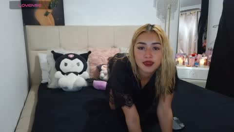 trinitych_ online show from June 4, 12:00 pm