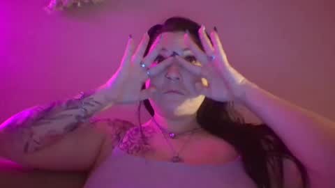 trinitymarie69 online show from July 15, 4:18 am