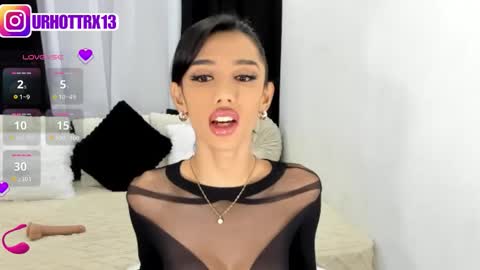 trixieemerald online show from December 20, 10:28 pm