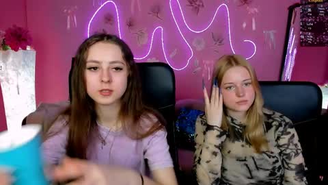 Trixy online show from April 23, 12:15 pm