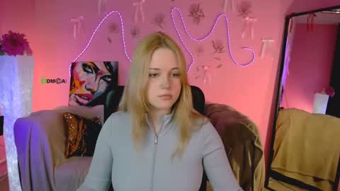 Trixy online show from April 28, 12:32 pm