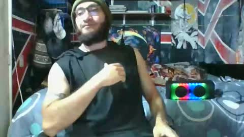 Snapshot of trizquelmen chatting on March 4, 5:30 pm Andrew online show from March 4, 5:30 pm