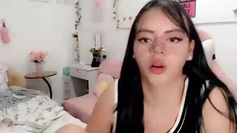 Snapshot of ts_vexana chatting on February 19, 6:53 am Dhalia online show from February 19, 6:53 am