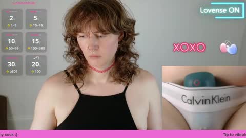 Snapshot of tsellieryder chatting on June 5, 1:01 am Ellie Ryder online show from June 5, 1:01 am