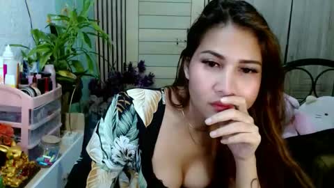 SHENA  online show from December 5, 3:30 pm