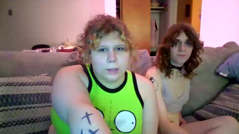 Snapshot of tsgiannapierrot chatting on June 18, 2:34 am Gigi online show from June 18, 2:34 am