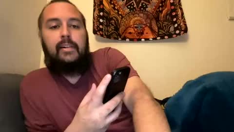 Snapshot of tstandi11 chatting on March 23, 12:47 am Mr Gray Sweatpants online show from March 23, 12:47 am