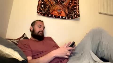 Snapshot of tstandi11 chatting on March 24, 4:39 am Mr Gray Sweatpants online show from March 24, 4:39 am