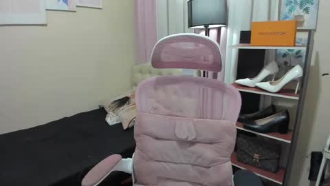 tsuncutmargauxx online show from October 13, 5:40 am