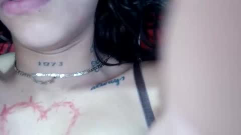 tunenacaliente online show from November 14, 3:33 pm