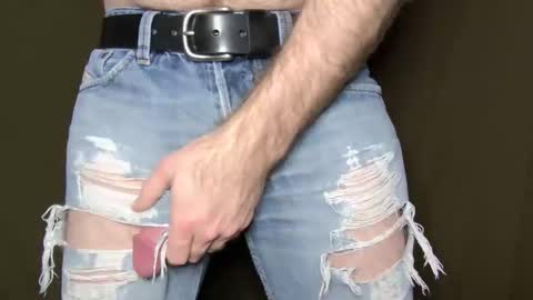 Phil Box online show from February 11, 2:49 am