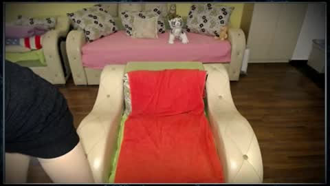 Clementine online show from March 7, 9:29 am