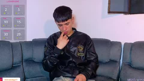 Mr Daren online show from April 16, 6:52 pm