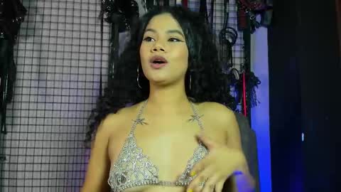 Clio  Tadeo online show from February 9, 9:39 pm