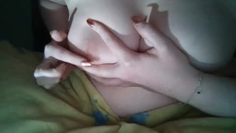 twixie33 online show from January 26, 3:27 am
