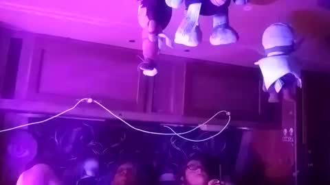 Tintilizing Excitement online show from February 10, 11:25 am