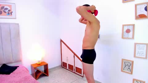 Sara LoenardNataly and Emilio online show from April 18, 2:21 pm