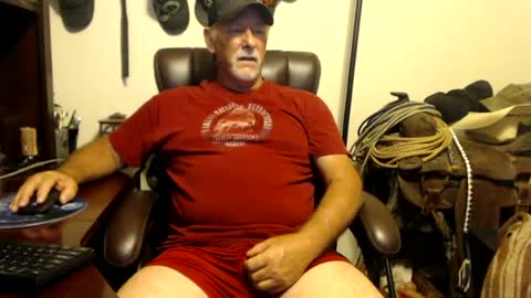 Snapshot of txlobo60 chatting on July 19, 11:08 pm txlobo60 online show from July 19, 11:08 pm