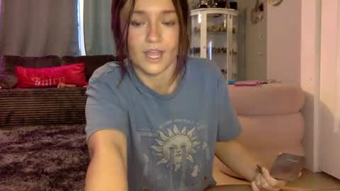 tylaxxx_ online show from March 4, 11:44 pm