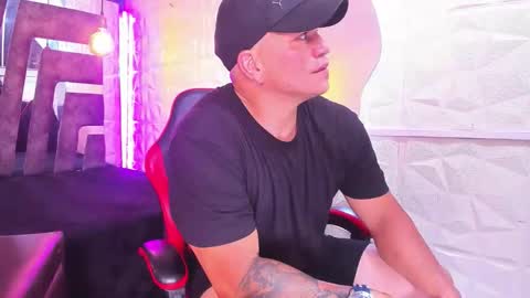 Tyleer Scot online show from March 21, 7:28 pm