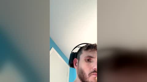 Snapshot of tyler1065 chatting on January 16, 2:10 pm SexLover online show from January 16, 2:10 pm