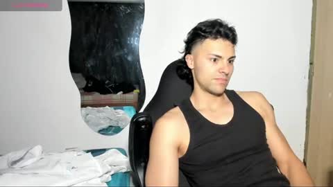 Snapshot of tyler_axel chatting on July 9, 2:04 am tyler_axel online show from July 9, 2:04 am