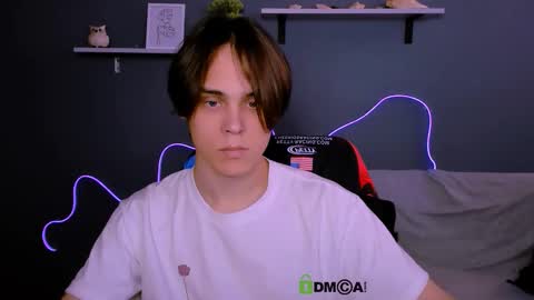 tyler_sparks_ online show from September 22, 6:48 am