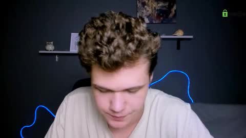 tyler_sparks_ online show from September 25, 12:53 pm