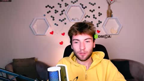 tyler_sparks_ online show from October 8, 9:56 pm