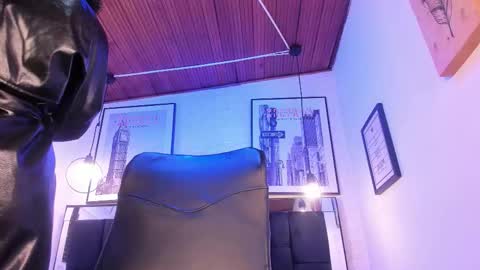       online show from October 2, 4:08 am