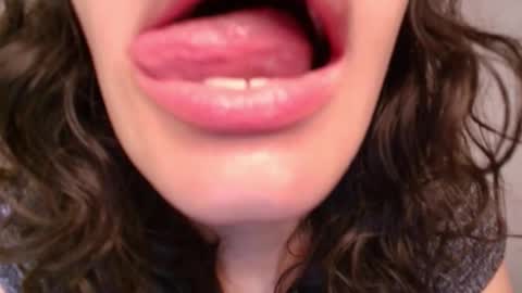 TYNA  online show from February 9, 11:25 am