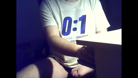 tyradi1991 online show from December 8, 9:19 pm