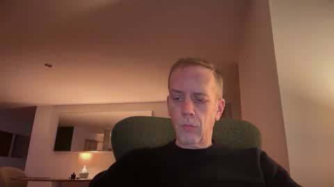 Snapshot of tyronev70 chatting on January 10, 10:39 am Ty online show from January 10, 10:39 am