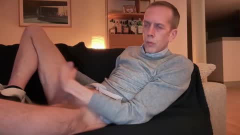 Snapshot of tyronev70 chatting on February 5, 5:39 pm Ty online show from February 5, 5:39 pm