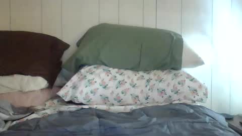 u_caught_us online show from February 14, 1:02 am