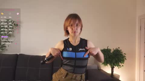 Lili online show from December 3, 6:06 pm