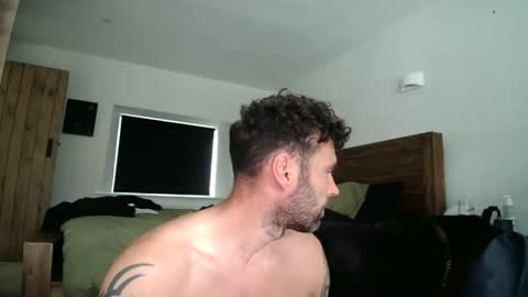 ukguyitsme online show from June 6, 10:20 am