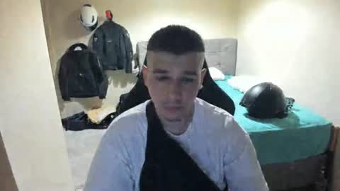 Snapshot of ulxer chatting on June 26, 5:28 pm hi im mike tyson - online show from June 26, 5:28 pm