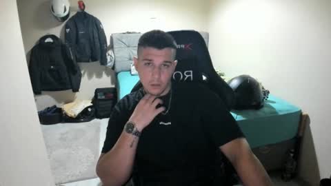 Snapshot of ulxer chatting on July 10, 6:54 pm hi im mike tyson - online show from July 10, 6:54 pm