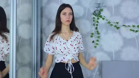 Liliane online show from March 13, 5:14 am