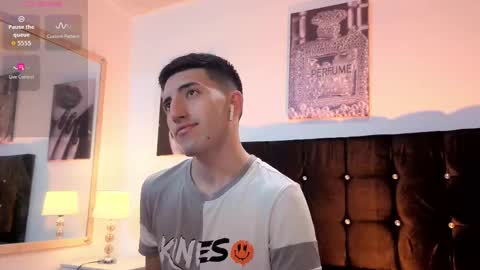 un_sluttyy online show from February 20, 11:11 am