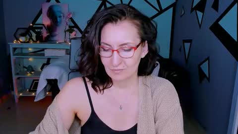 UnaTera online show from February 7, 9:13 am