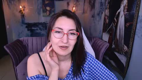 UnaTera online show from May 10, 6:18 am