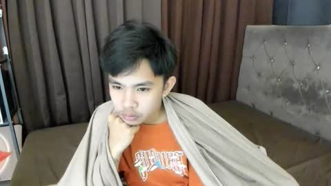 uncensoredcock1 online show from December 22, 5:32 pm