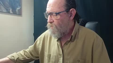 Uncle Hottie online show from April 13, 5:29 pm