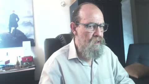 Uncle Hottie online show from July 10, 3:14 pm