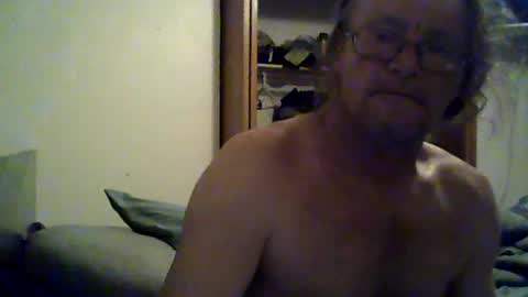 Snapshot of unclemuff chatting on June 22, 10:29 pm unclemuff online show from June 22, 10:29 pm