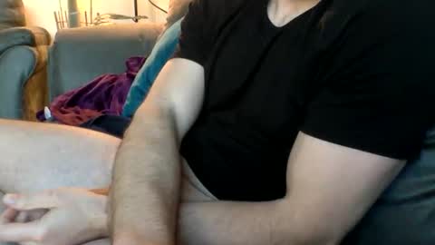 Buzz Bigcock online show from April 6, 10:54 pm